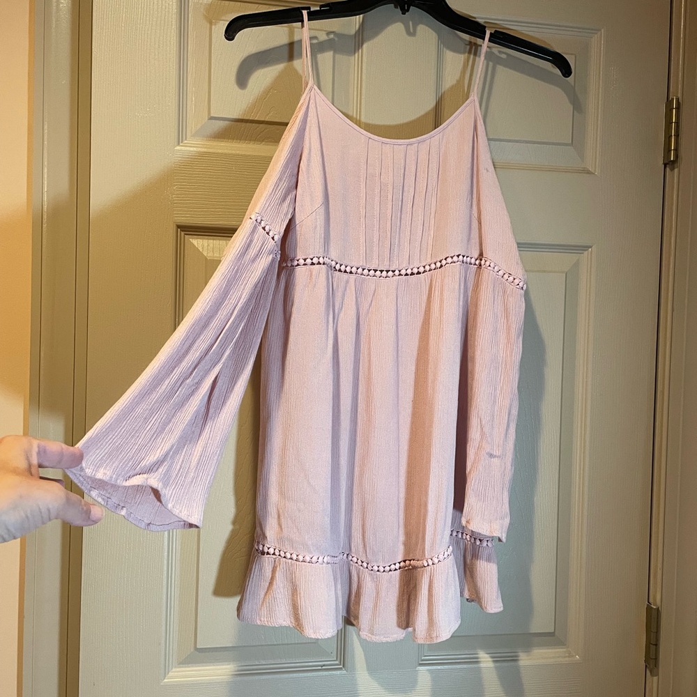 Gorgeous L.A. Hearts Blush Pink Off-Shoulder‎ Blouse w/Flare Sleeves, Size Small